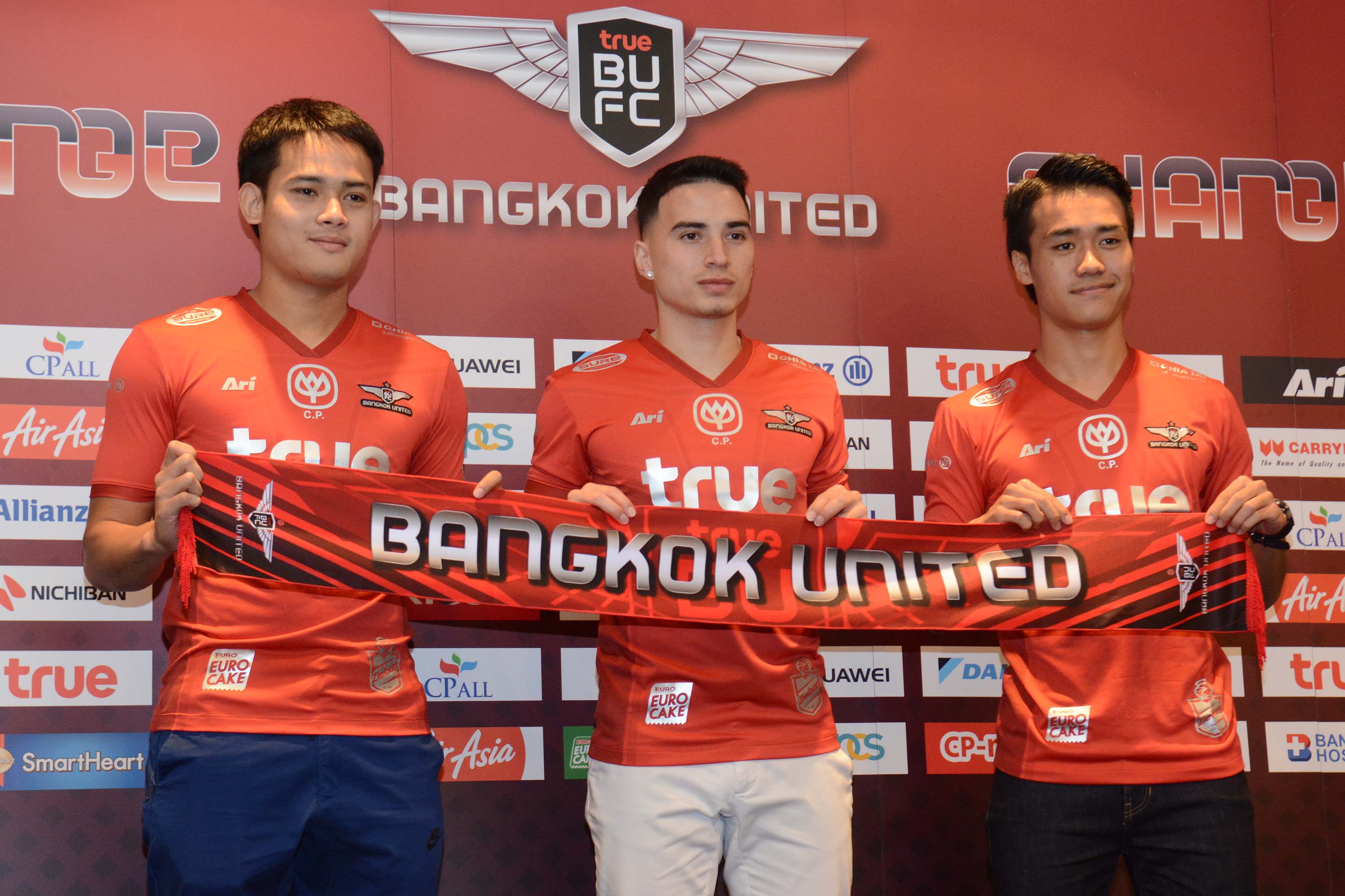 วิเคราะห์บอล ทีเด็ดบอล - OFFICIAL-:-บียูคว้าตัว-‘พีระพัฒน์-อานนท์-โด’-ล่าแชมป์ไทยลีก