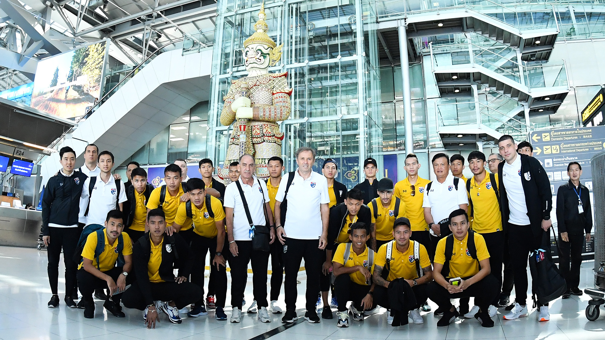 วิเคราะห์บอล ทีเด็ดบอล - ‘ราเยวัช’-นำทัพช้างศึกบุกเสือเหลือง-ลั่นเก็บผลการแข่งขันที่ดีกลับไทย