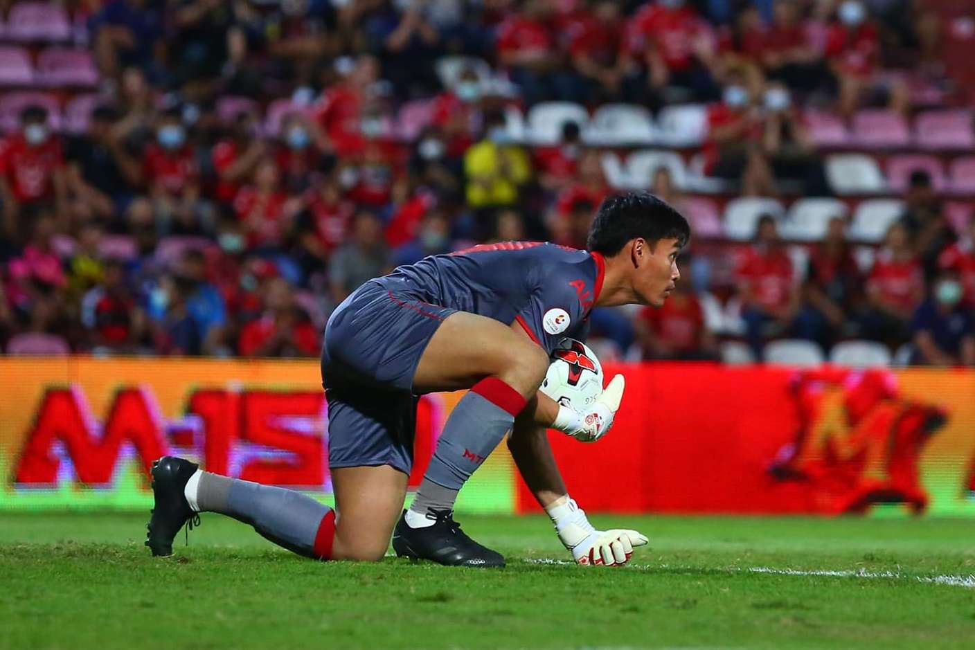วิเคราะห์บอล ทีเด็ดบอล - เซฟมหัศจรรย์!!กามา-ชม-สมพร-ยศ-ผมไม่เห็นแบบนี้มานานแล้ว