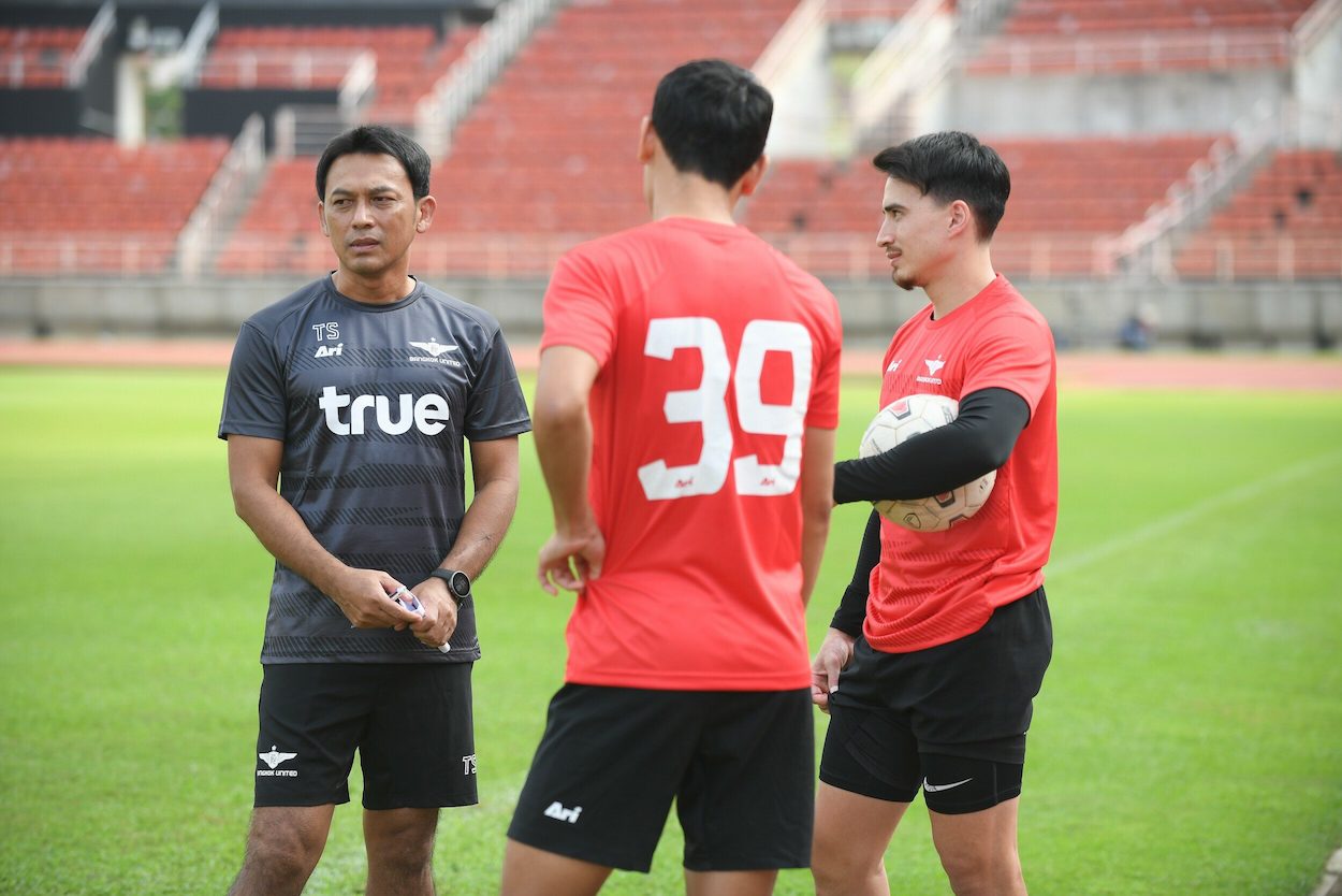 วิเคราะห์บอล ทีเด็ดบอล - -โค้ชแบน--รับลูกทีมมีข้อผิดพลาดเยอะมากเกมบุกพ่ายระยอง
